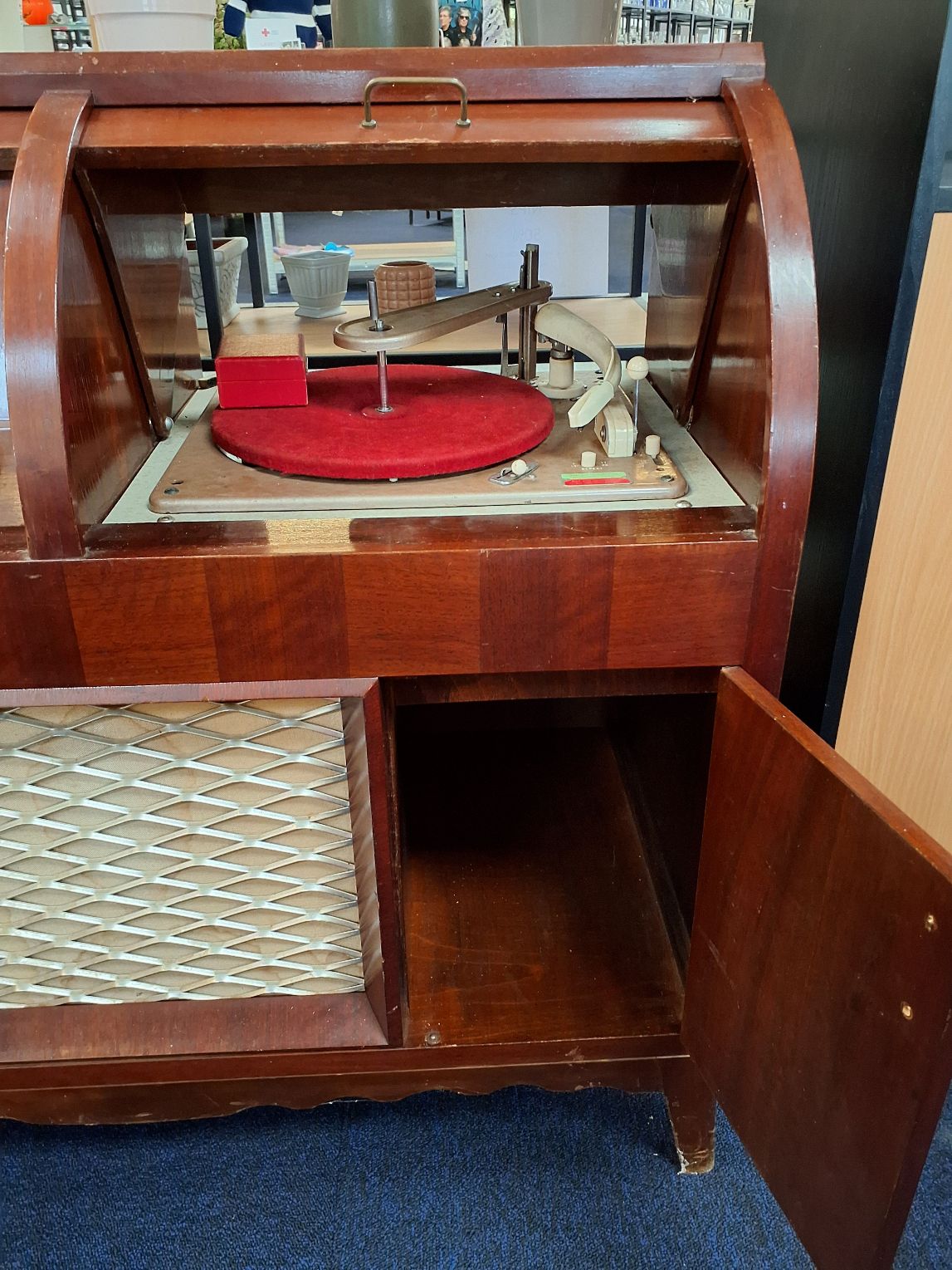 Gl. radio/pladespiller