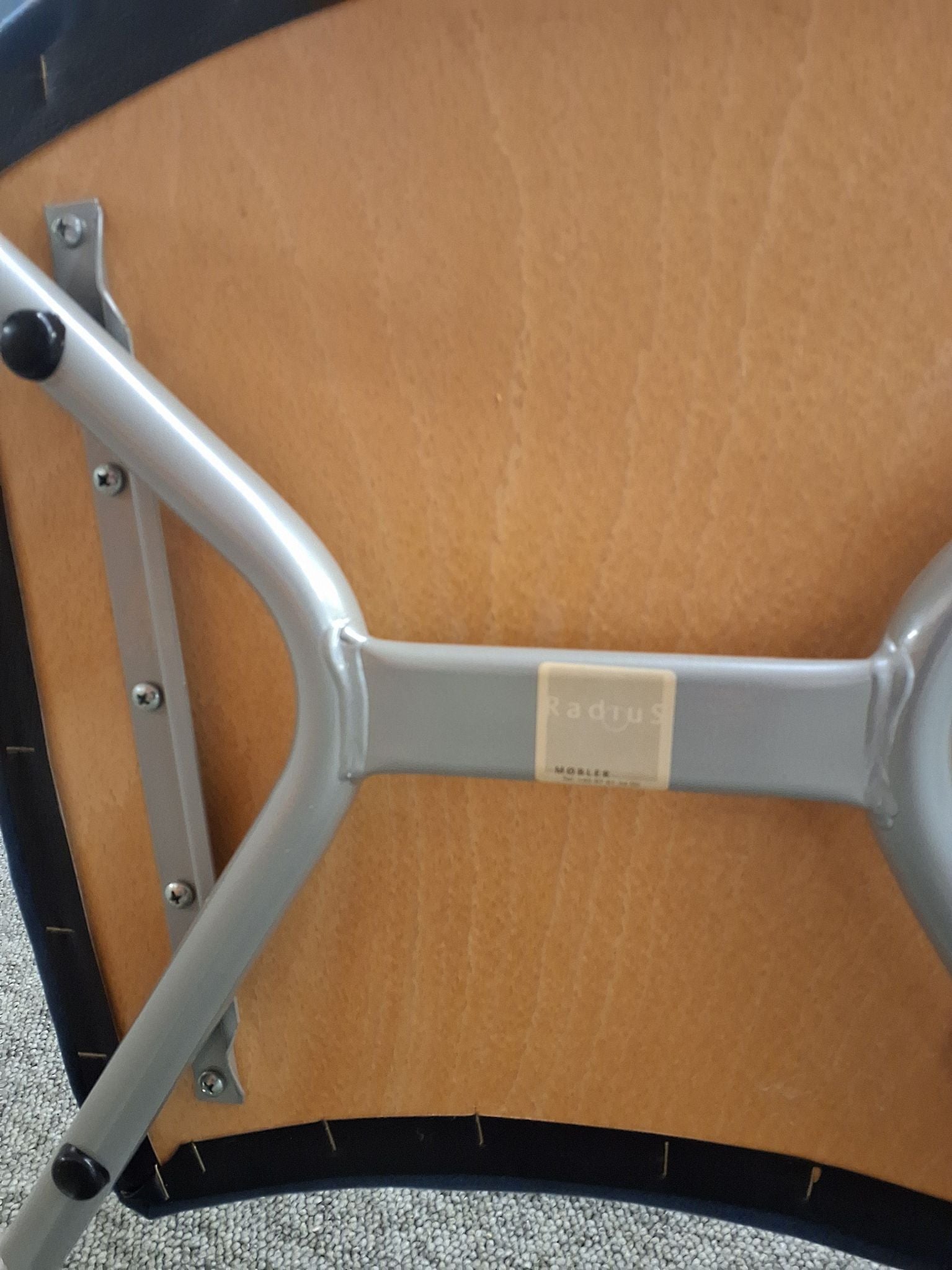 Konferencestol Radius Must - 6036