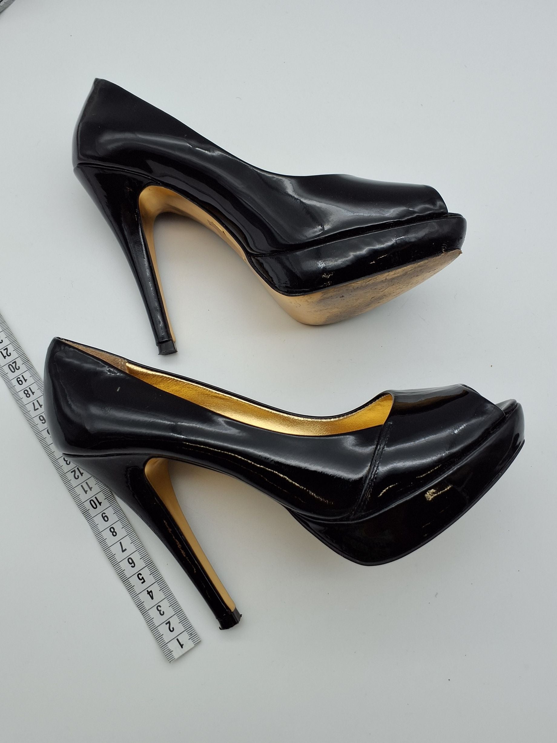 Ted Baker London Svana Platform Pumps