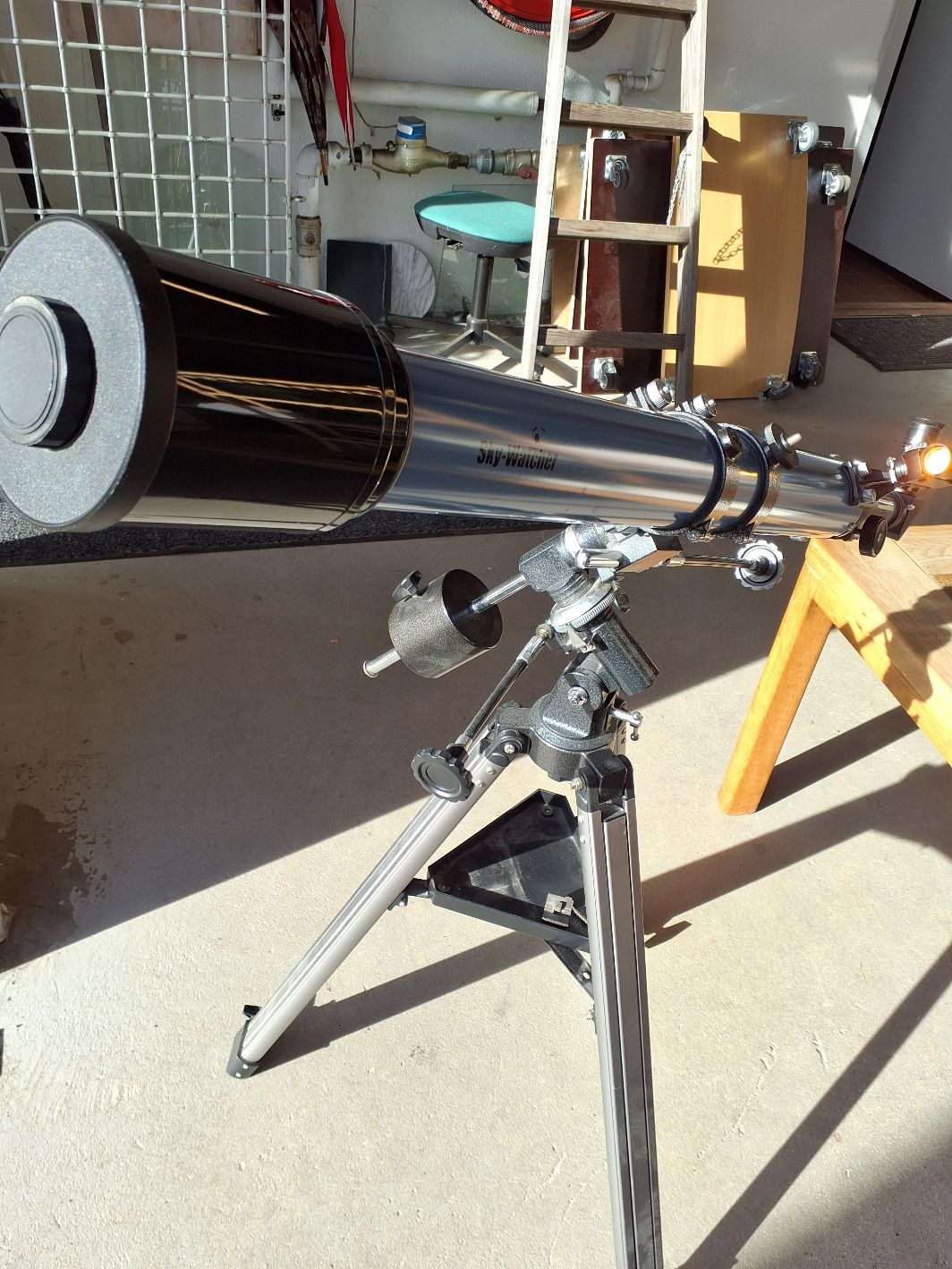 Stjernekikkert Sky-Watcher Evostar 90 EQ2