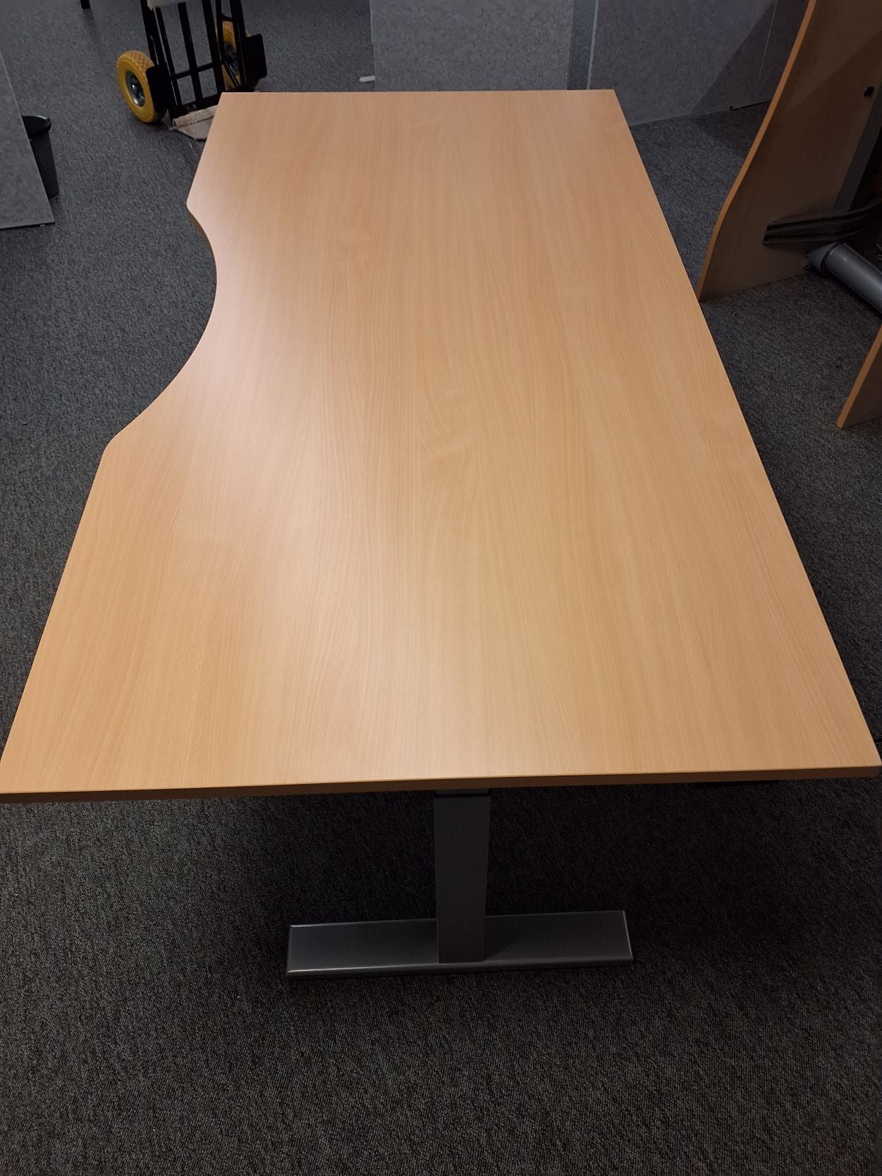 Skrivebord Duba B8 - 1085