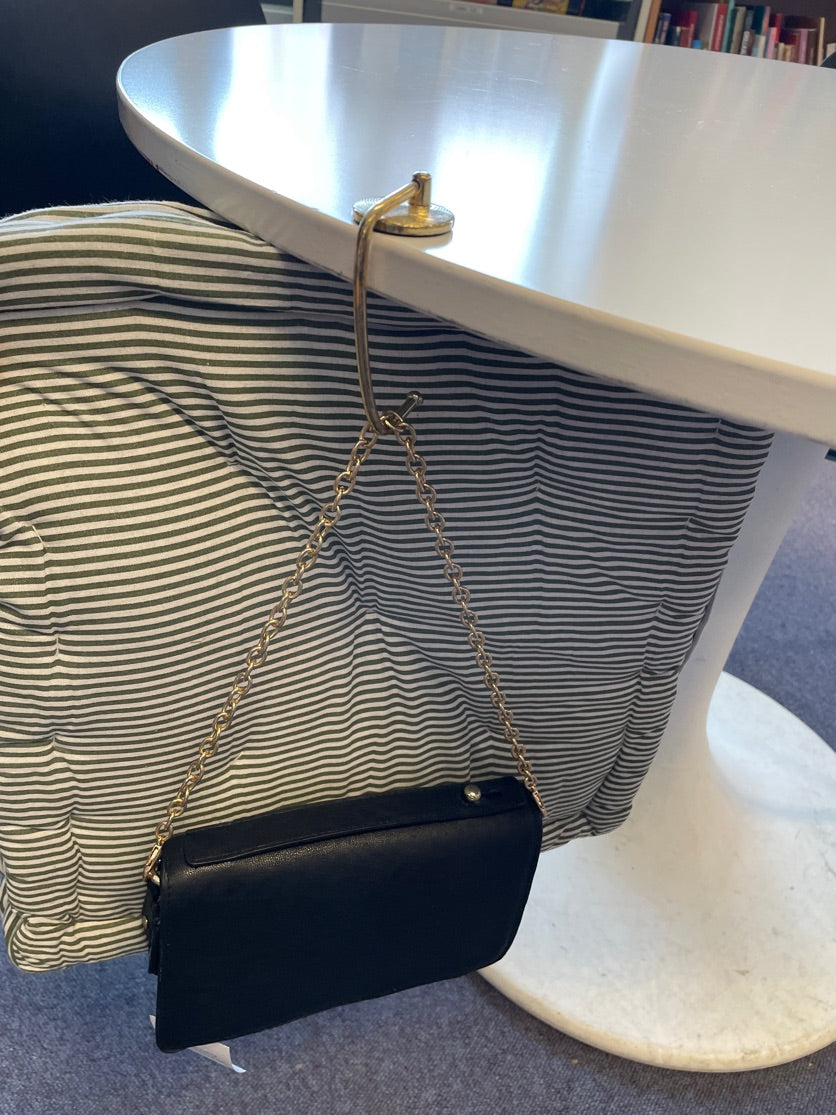 Elegant taskeholder