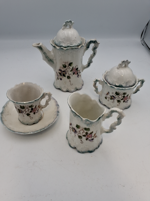 Dukkekaffestel, porcelæn