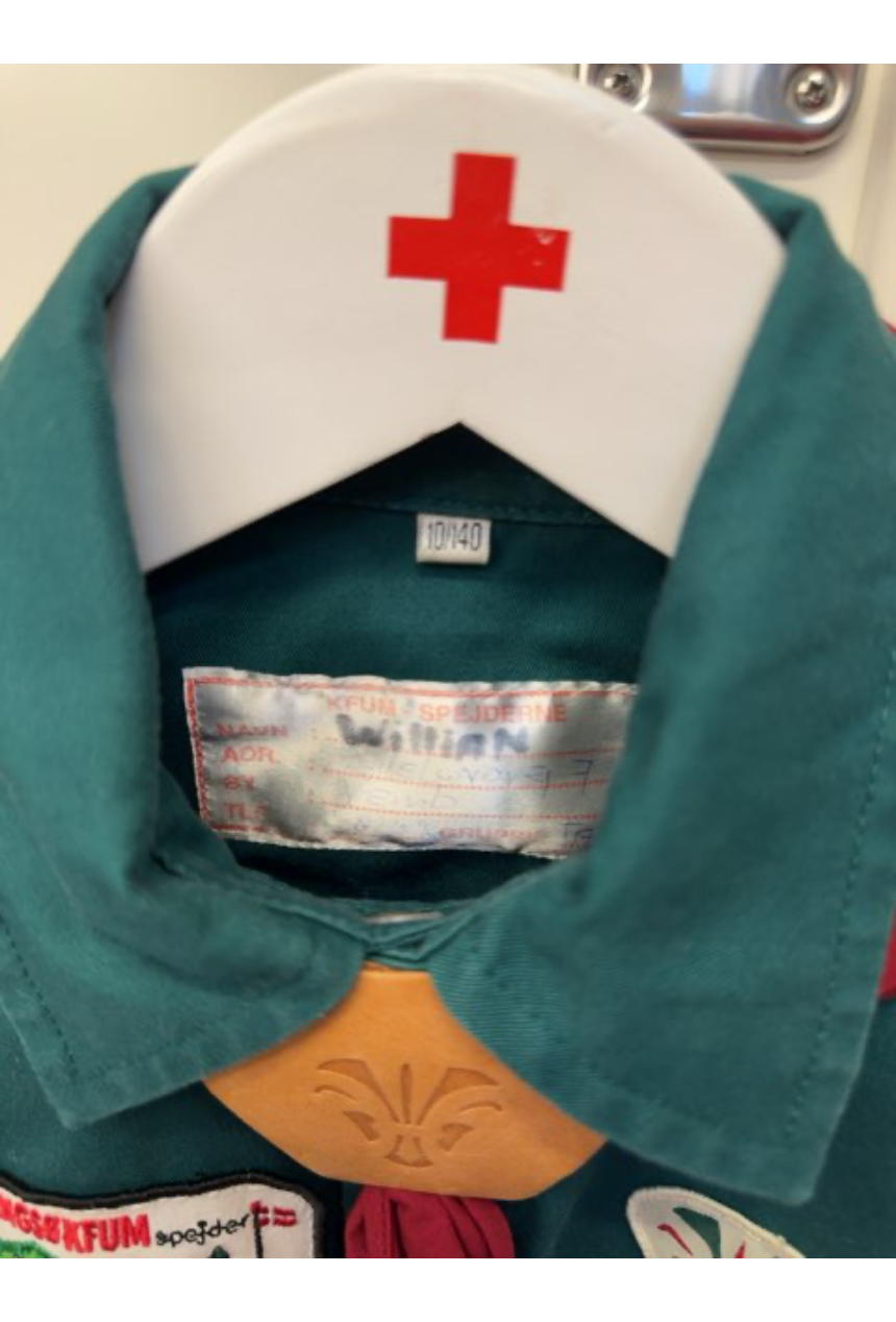 KFUM uniform str: 10år/140