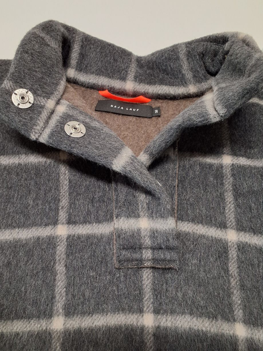 Naja Lauf grå fleece poncho