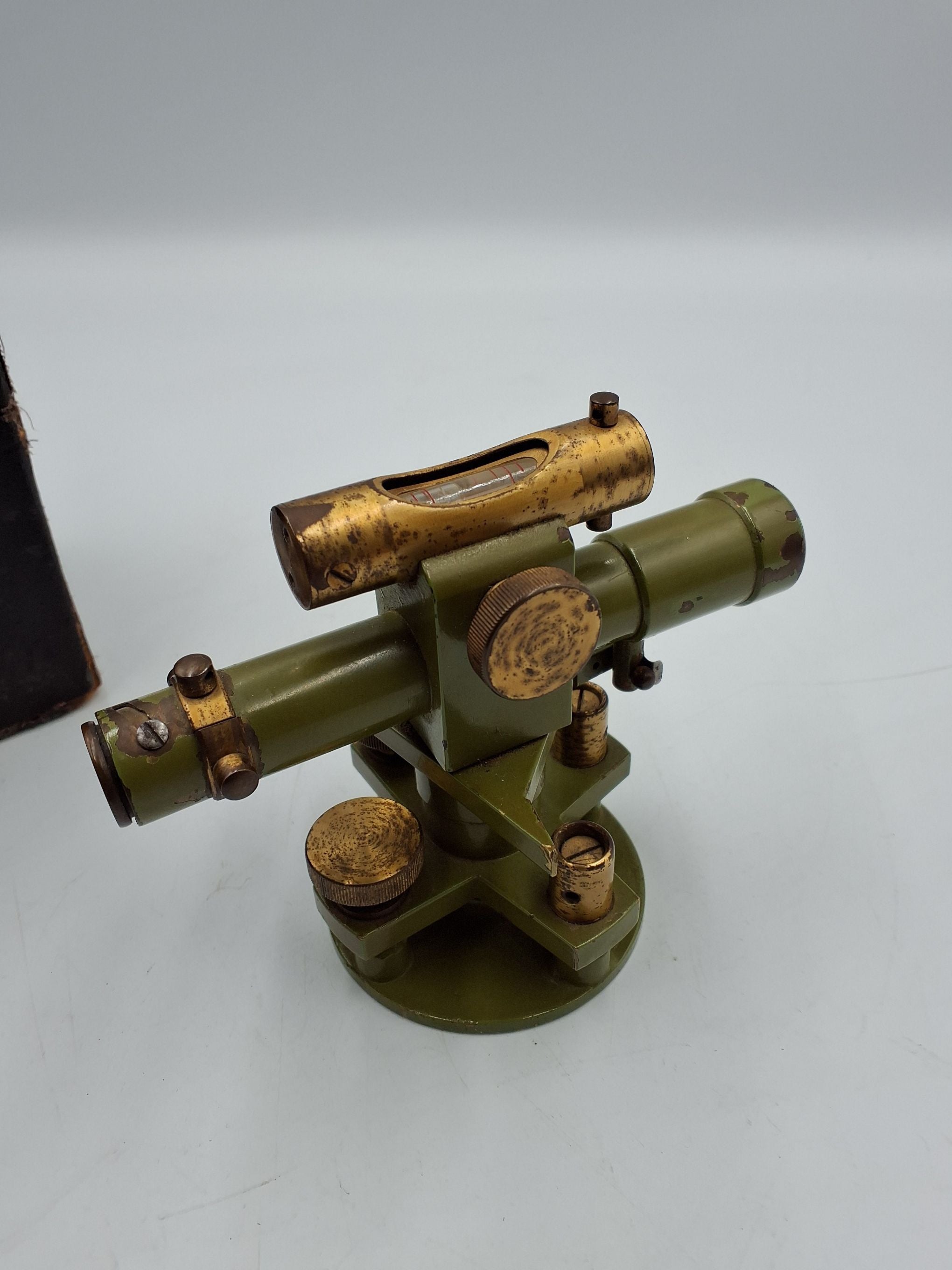 Optisk nivellerings instrument
