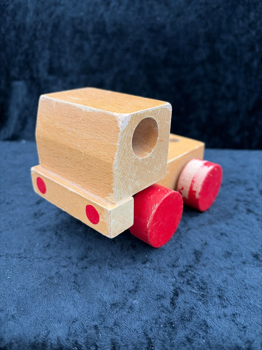 Træ lastbil
