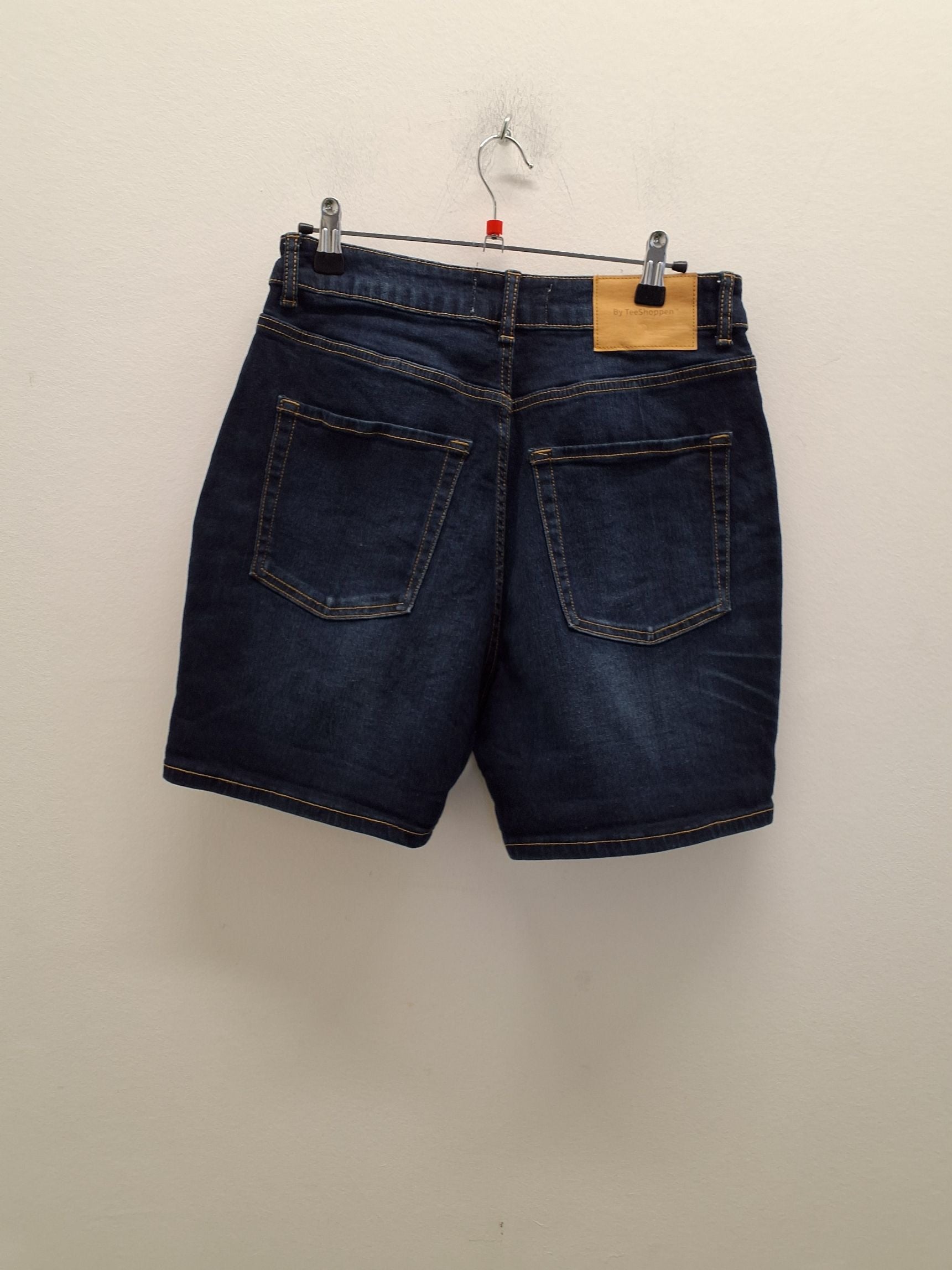 By TeeShoppen Shorts