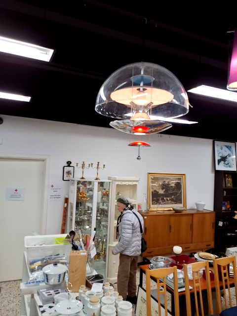 Verner Panton VP Globe Rød/ Blå Pendel.