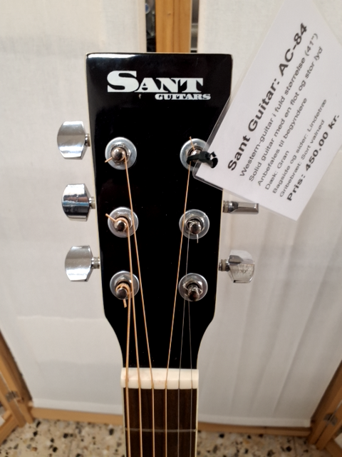 Sant Guitar Type: AC-84