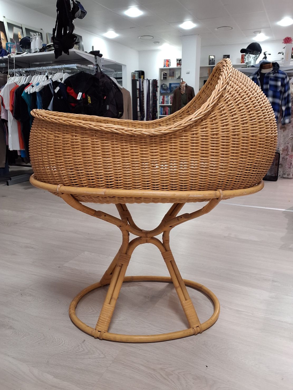 Vugge - design Elin og Jarl Heger