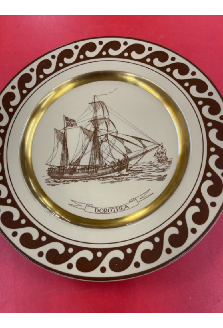 Ottensten platter med skibsmotiver