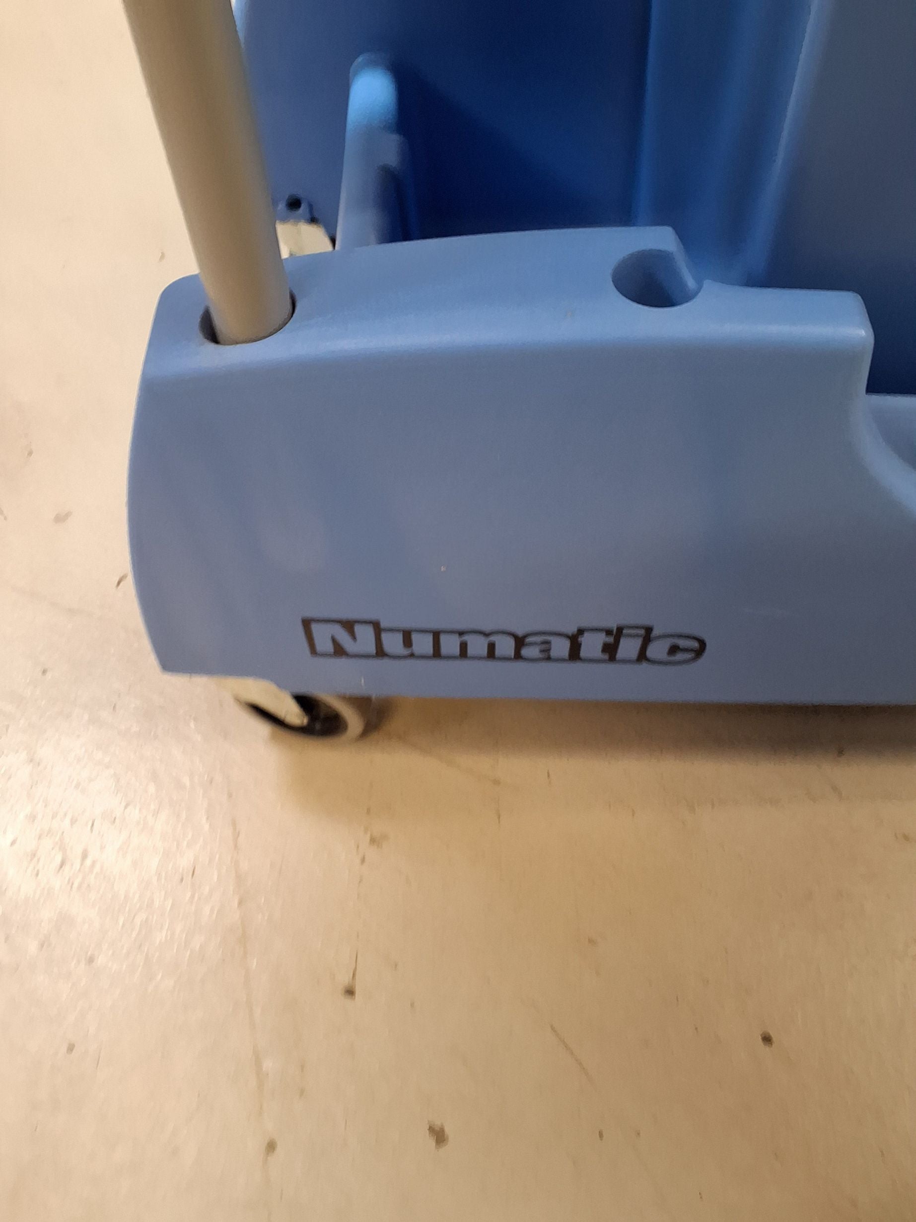 Numatic rengøringsvogn