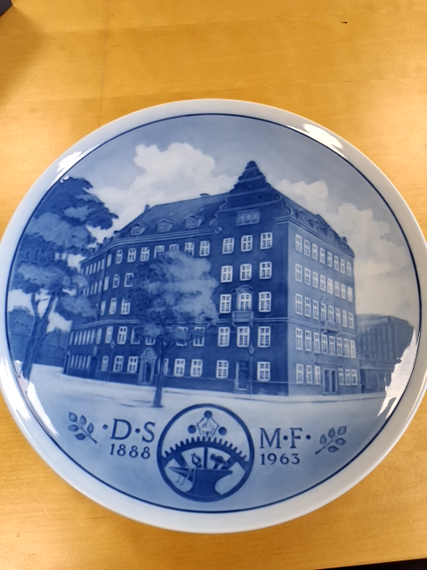 ROYAL COPENHAGEN stort fad