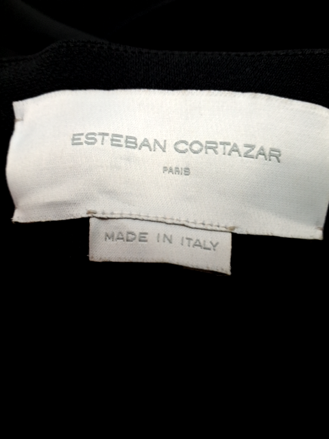 Esteban Cortazar buksedragt