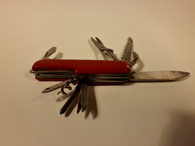 Vintage Switzer kniv 11 dele