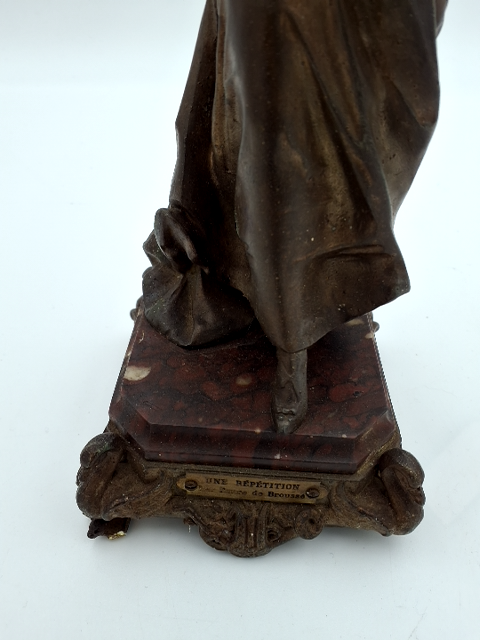 Bronze figur