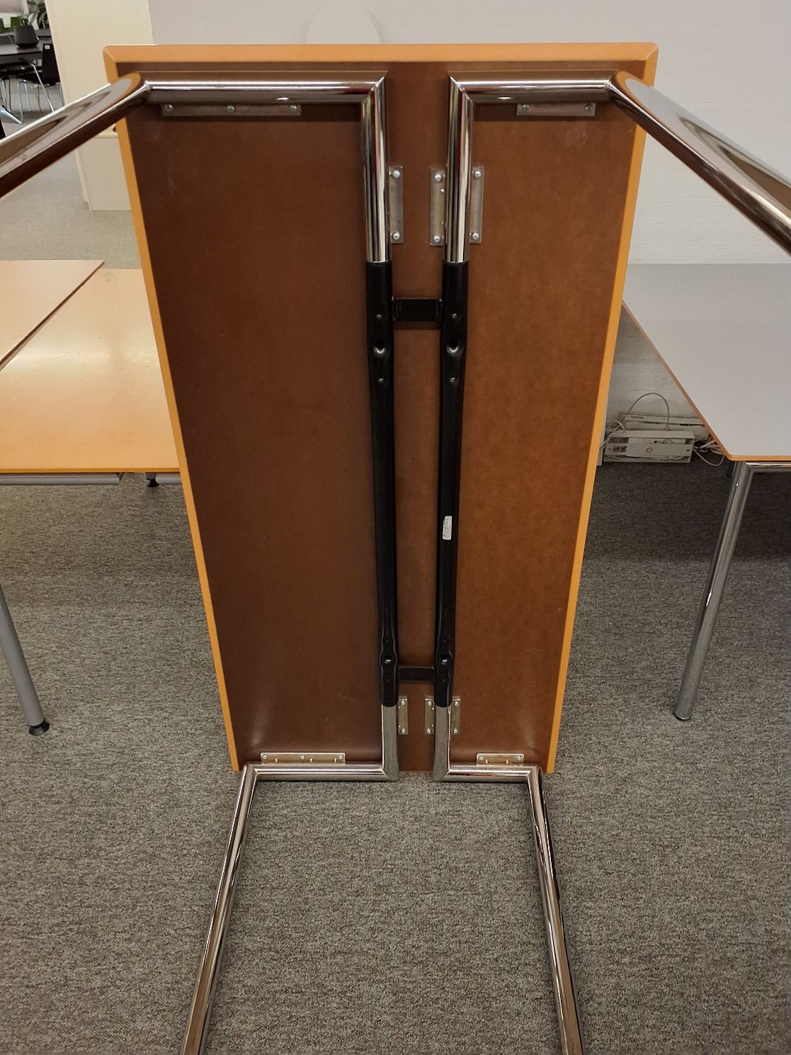 Bord grå laminat - 7107