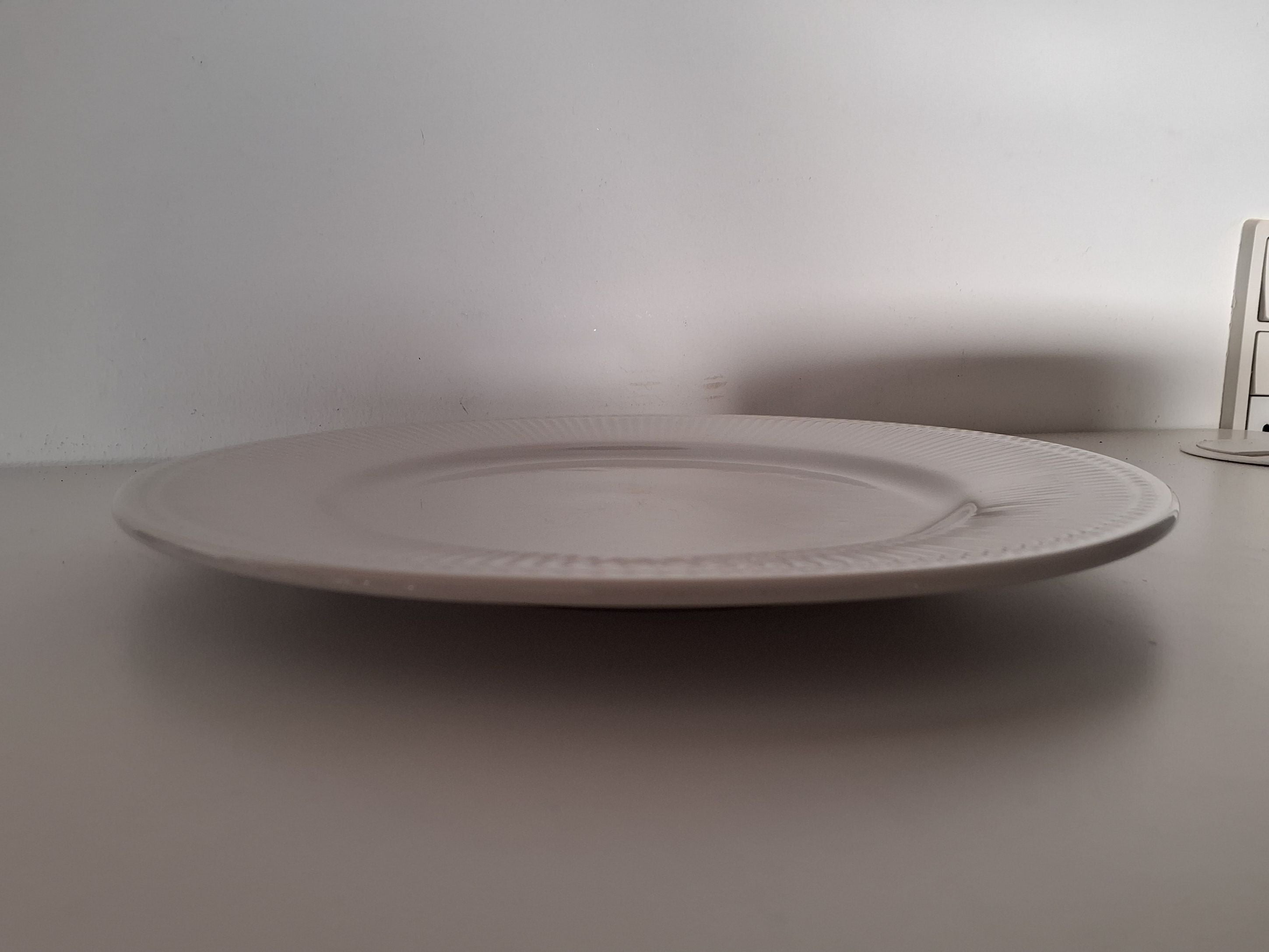 Tallerken - Riflet kant