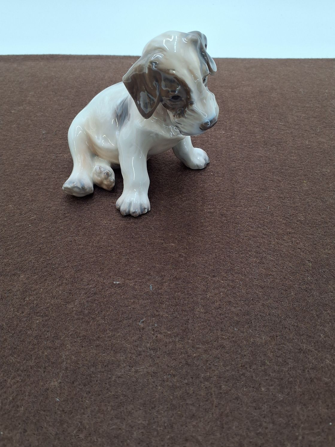 Dahl Jensen Siddende hund