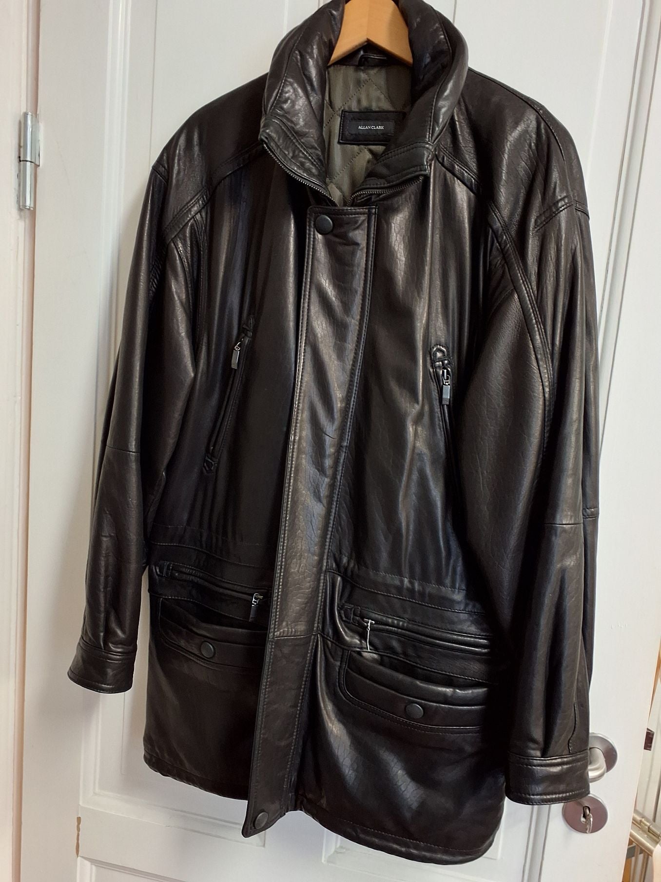 Allan Clark Jakke
