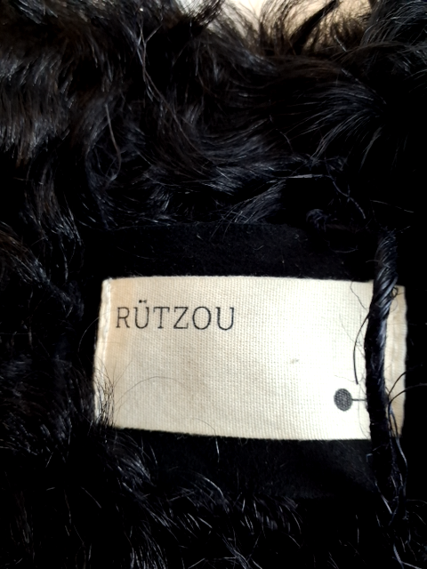 Rutzoü Vest skind/pels (B008)