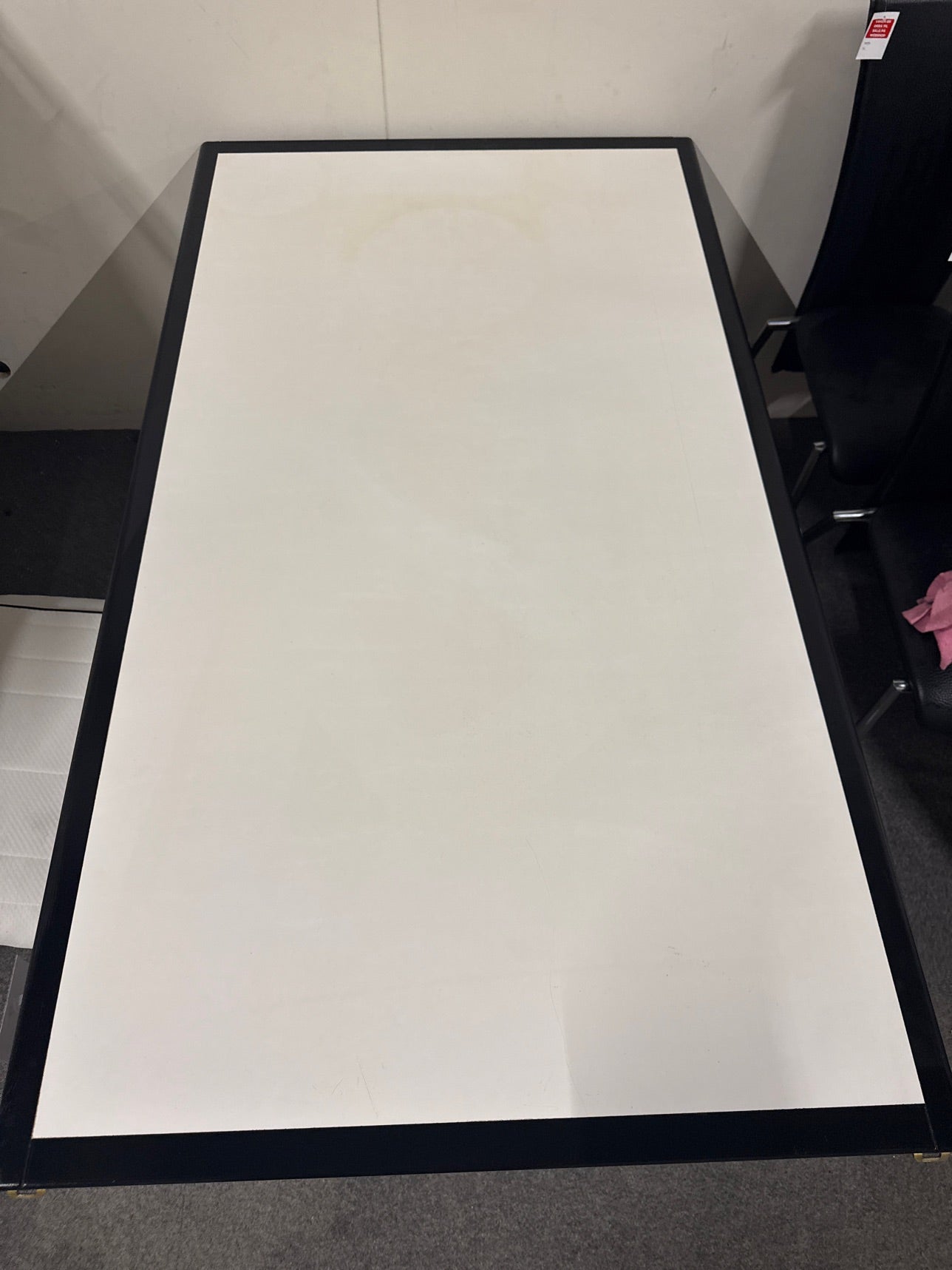 Spisebord m. Sorte detaljer inkl. plade