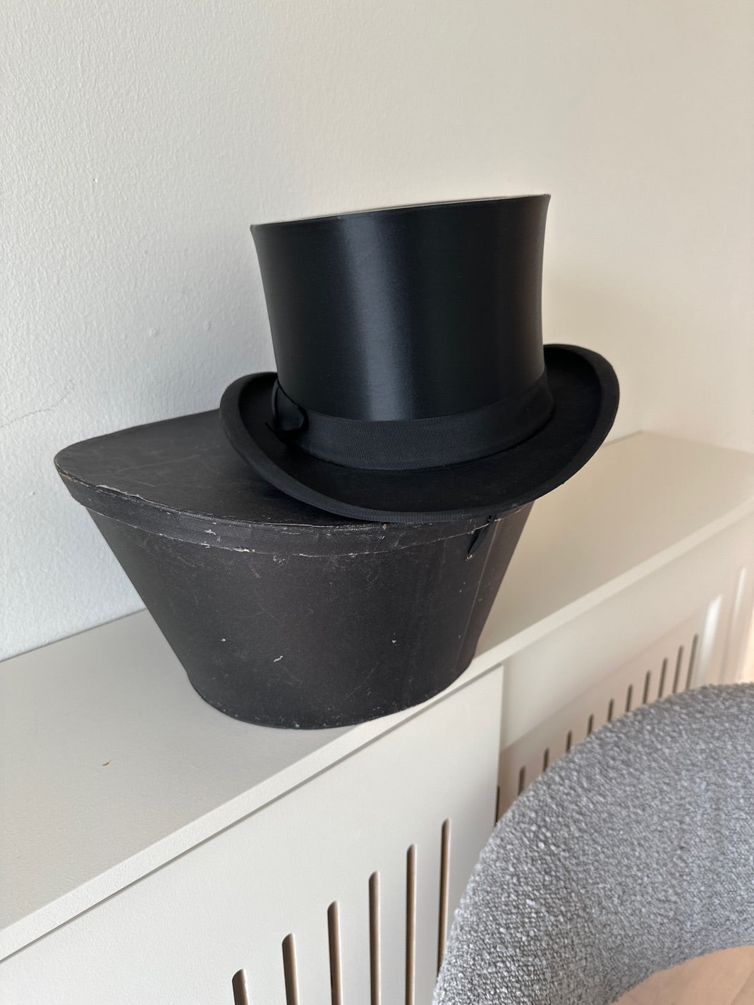 Høj hat, sort silke