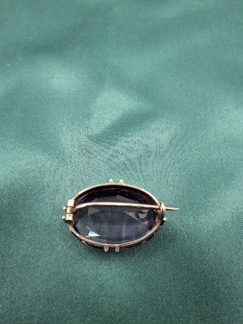 Broche Amethyst