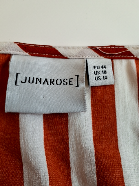 Junarose Kjole