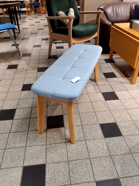 Entré bænk