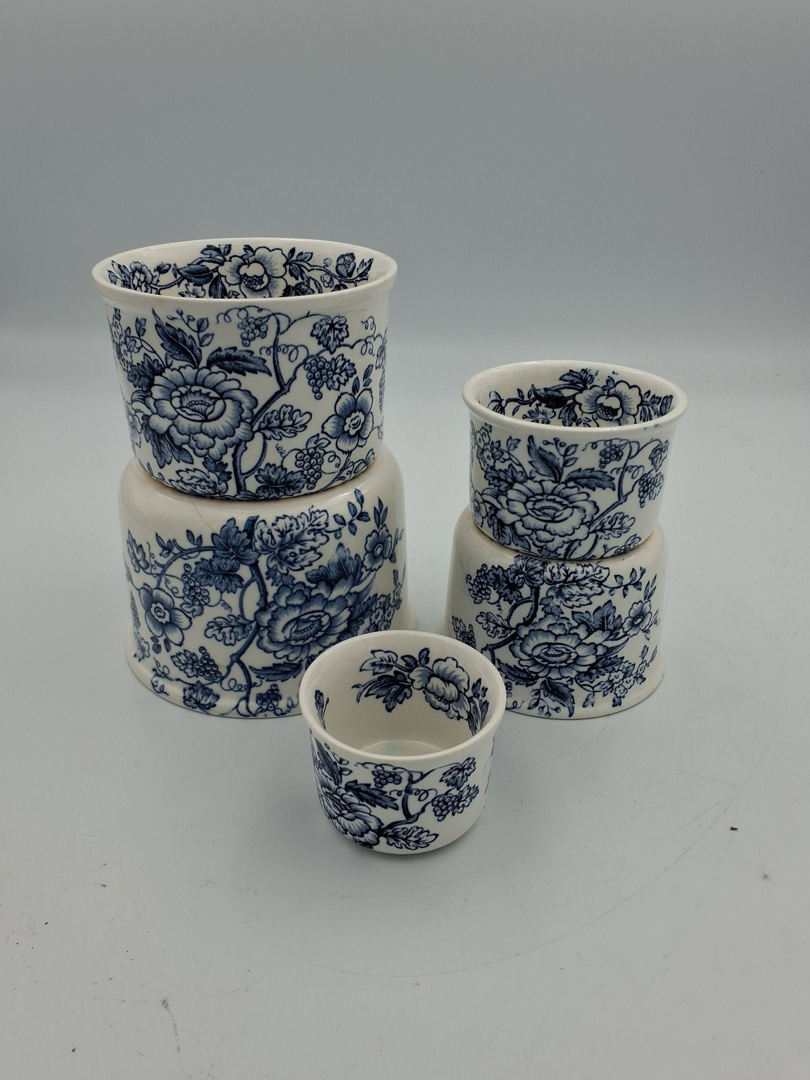 Windmere skålesæt fra Wedgwood & Co.