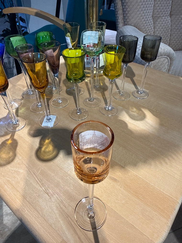 Snapseglas ferskenfarvet "Lyngaard"