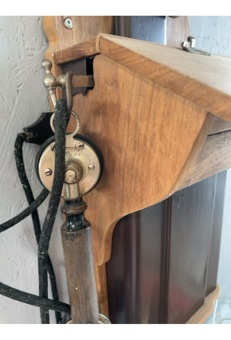 Ældre vægtelefon