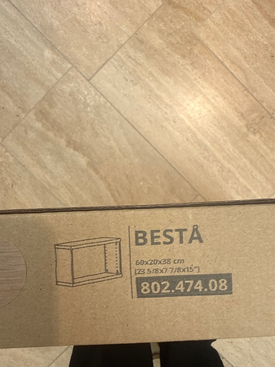 Reol "IKEA"