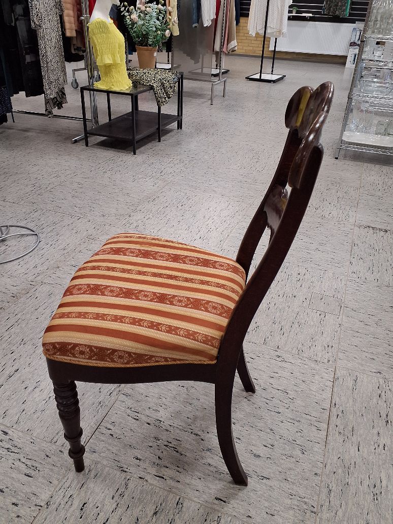 Vintage polstret træstol