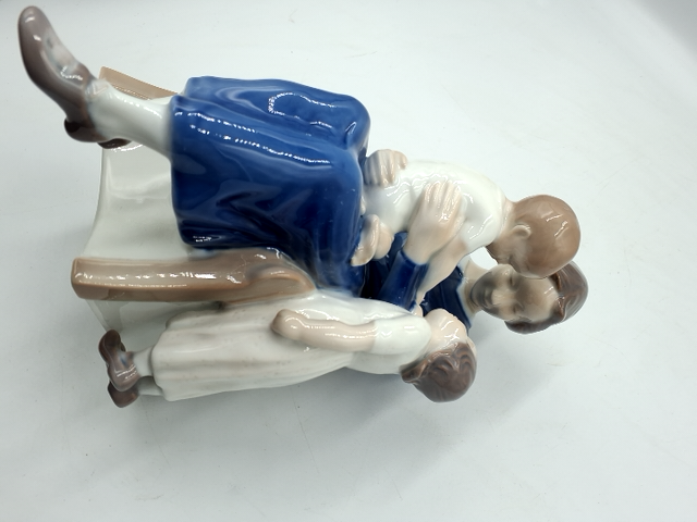 B & G Figur Mor med to børn