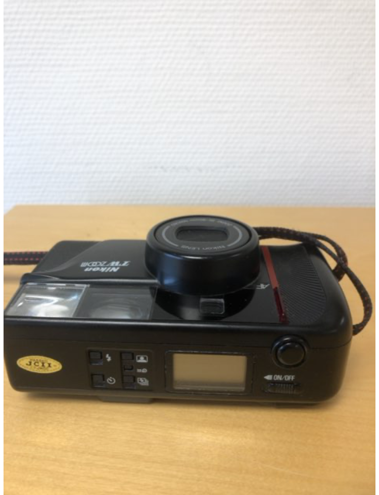 Nikon TW 200M kamera