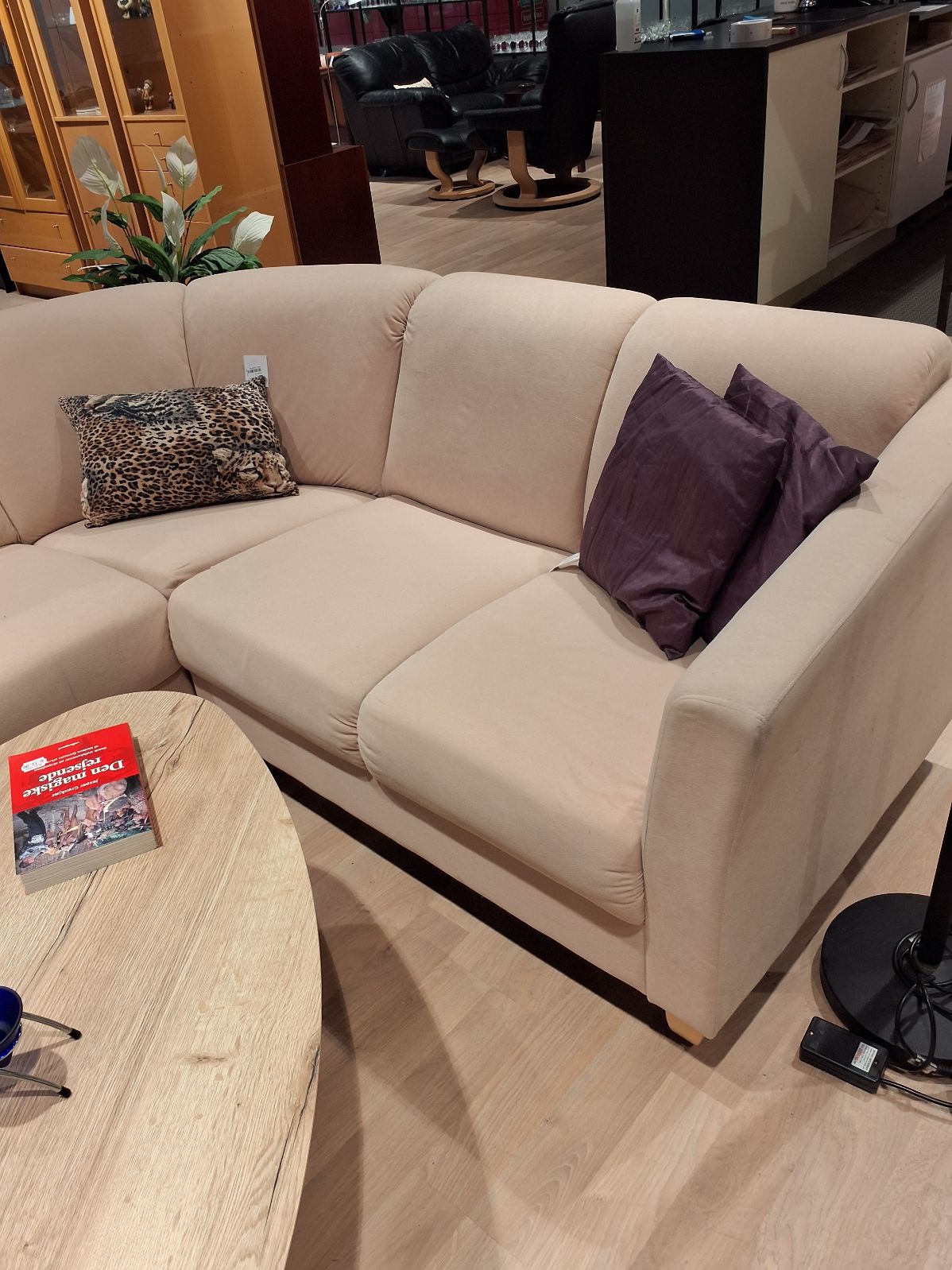 Beige hjørnesofa