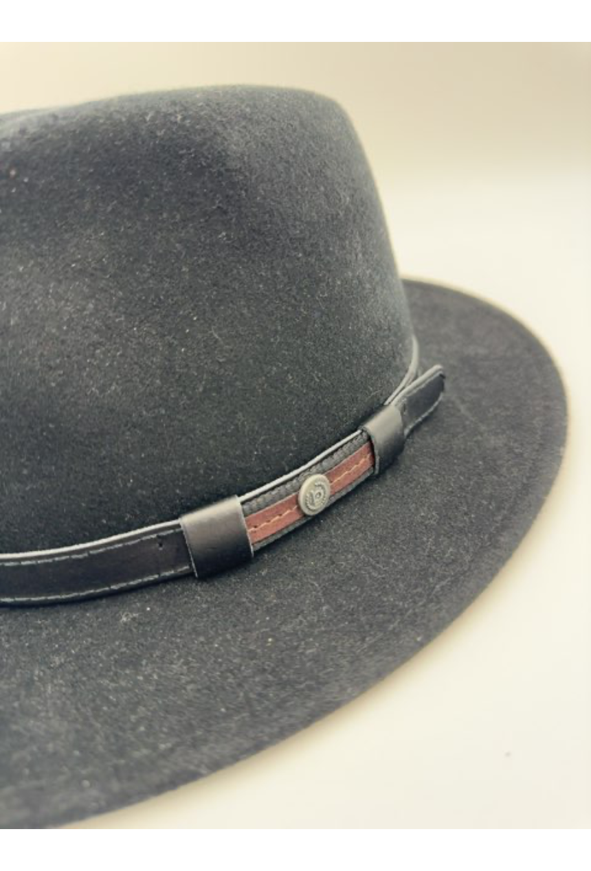 Uld hat, crushable, bugatti