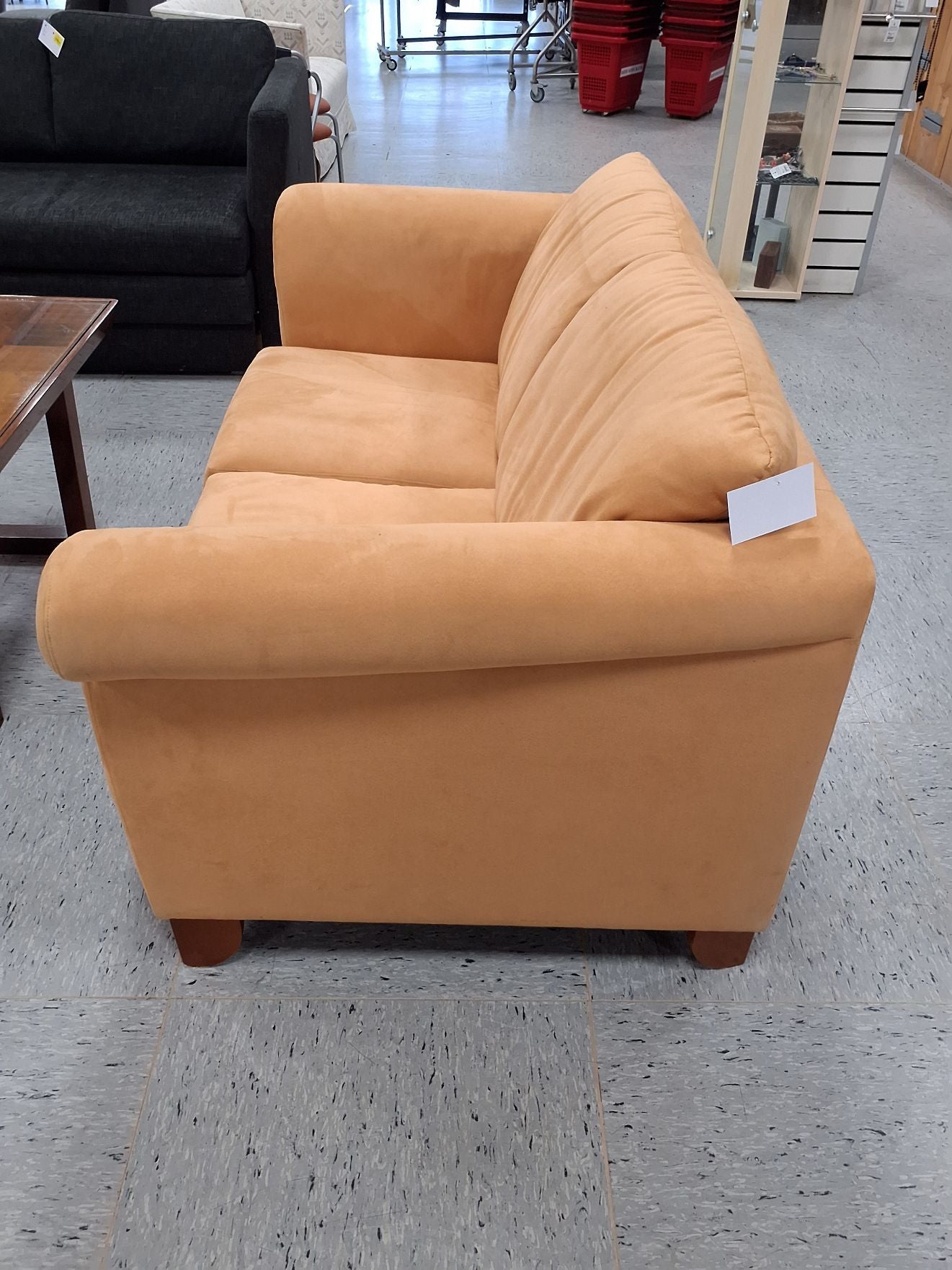 Ferskenfarve 2ps sofa