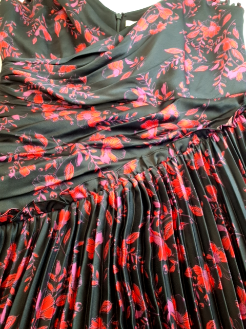ML Monique Lhuillier Kjole (R813)