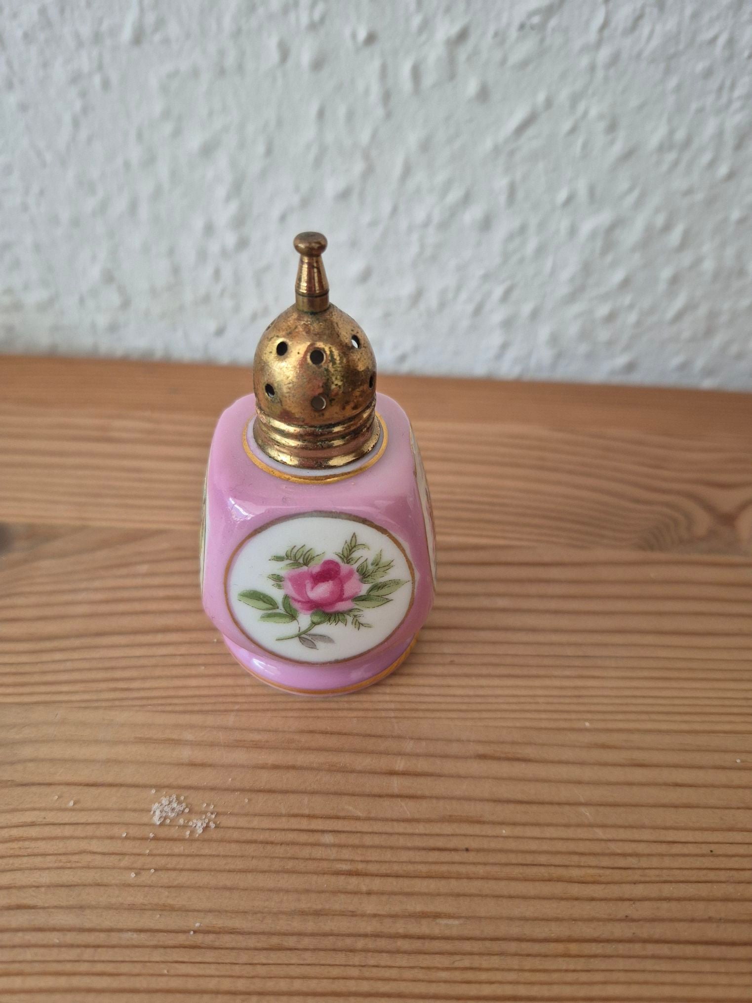 (9)Saltbøsse