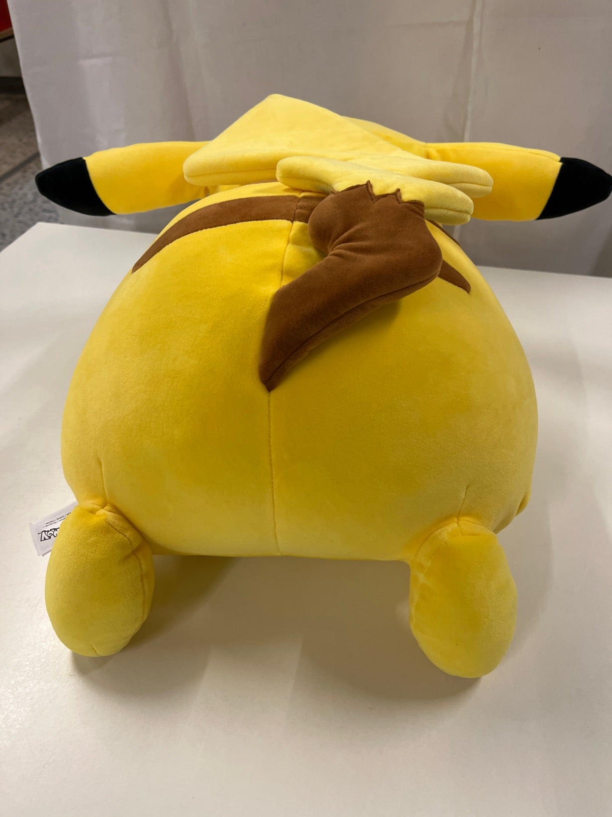 Pokémon sovende Pikachu-bamse