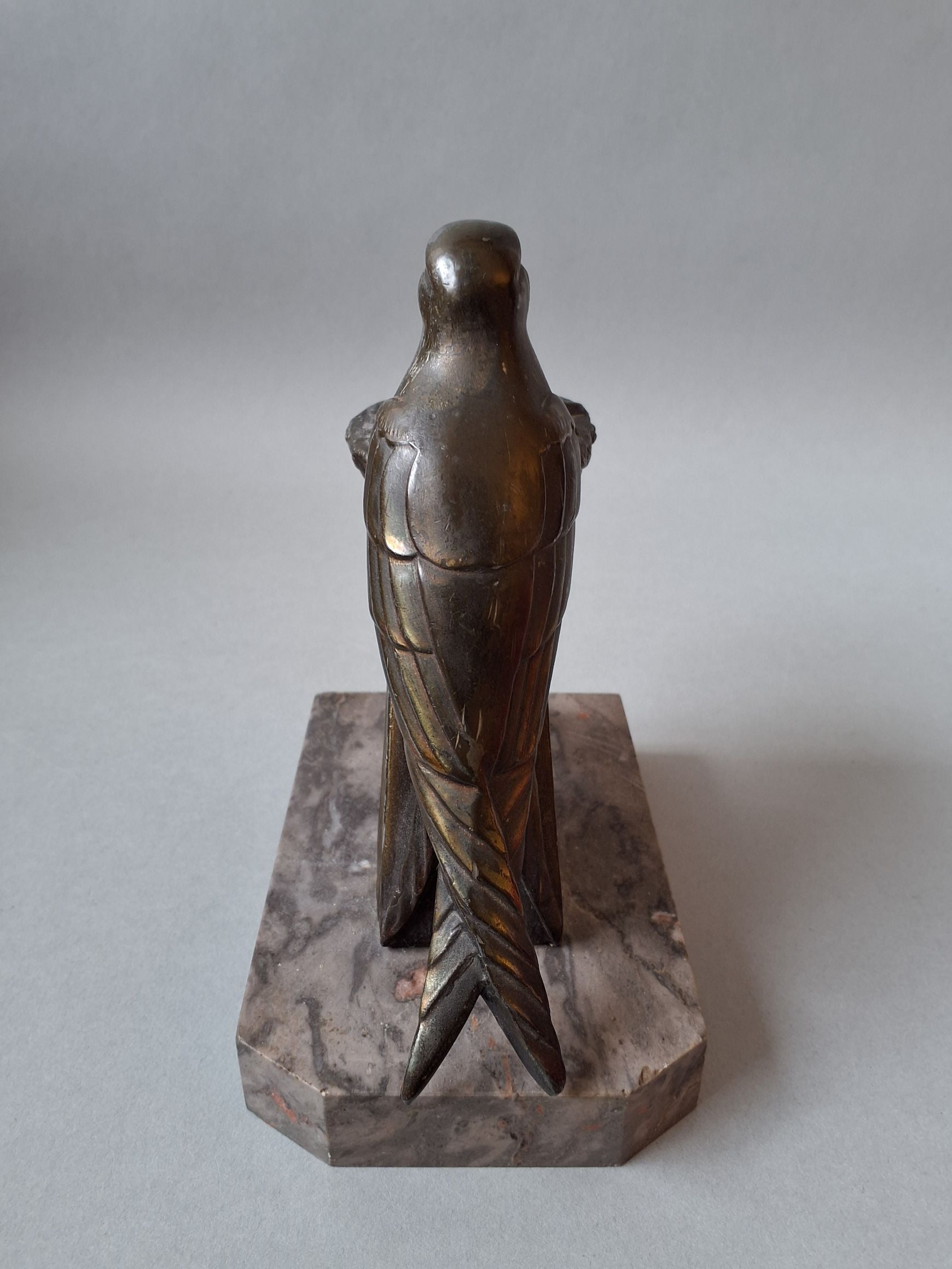 Art Deco. Bogstøtte.