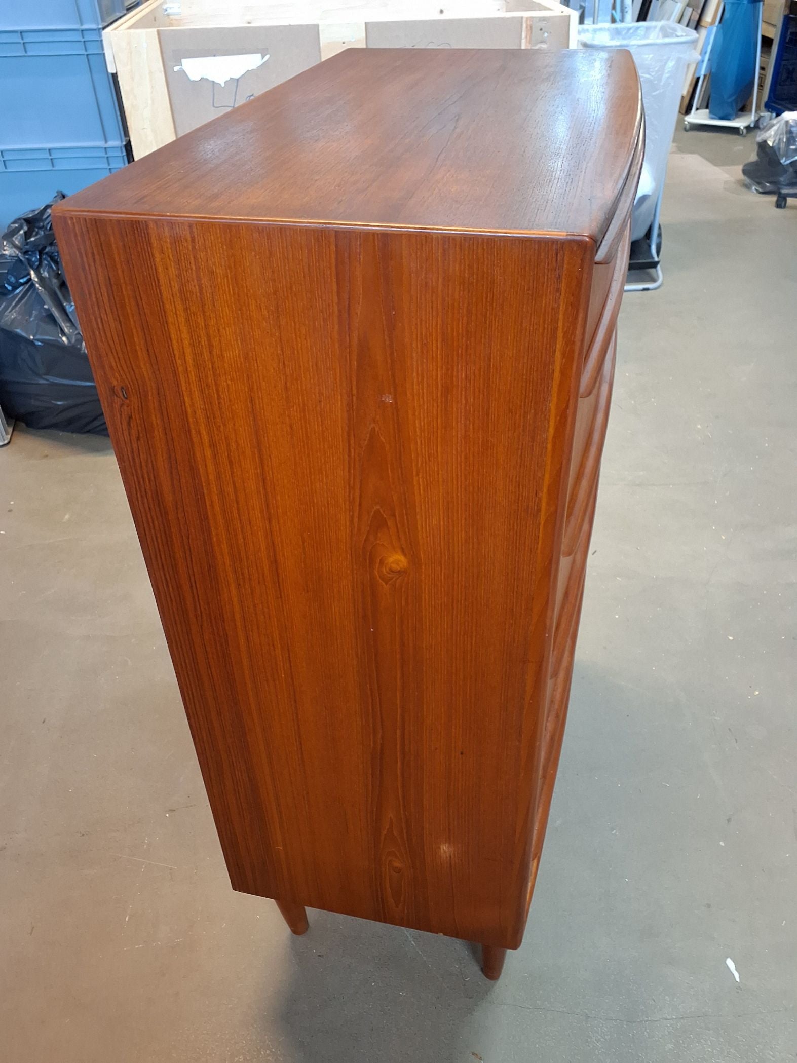 Retro teak kommode