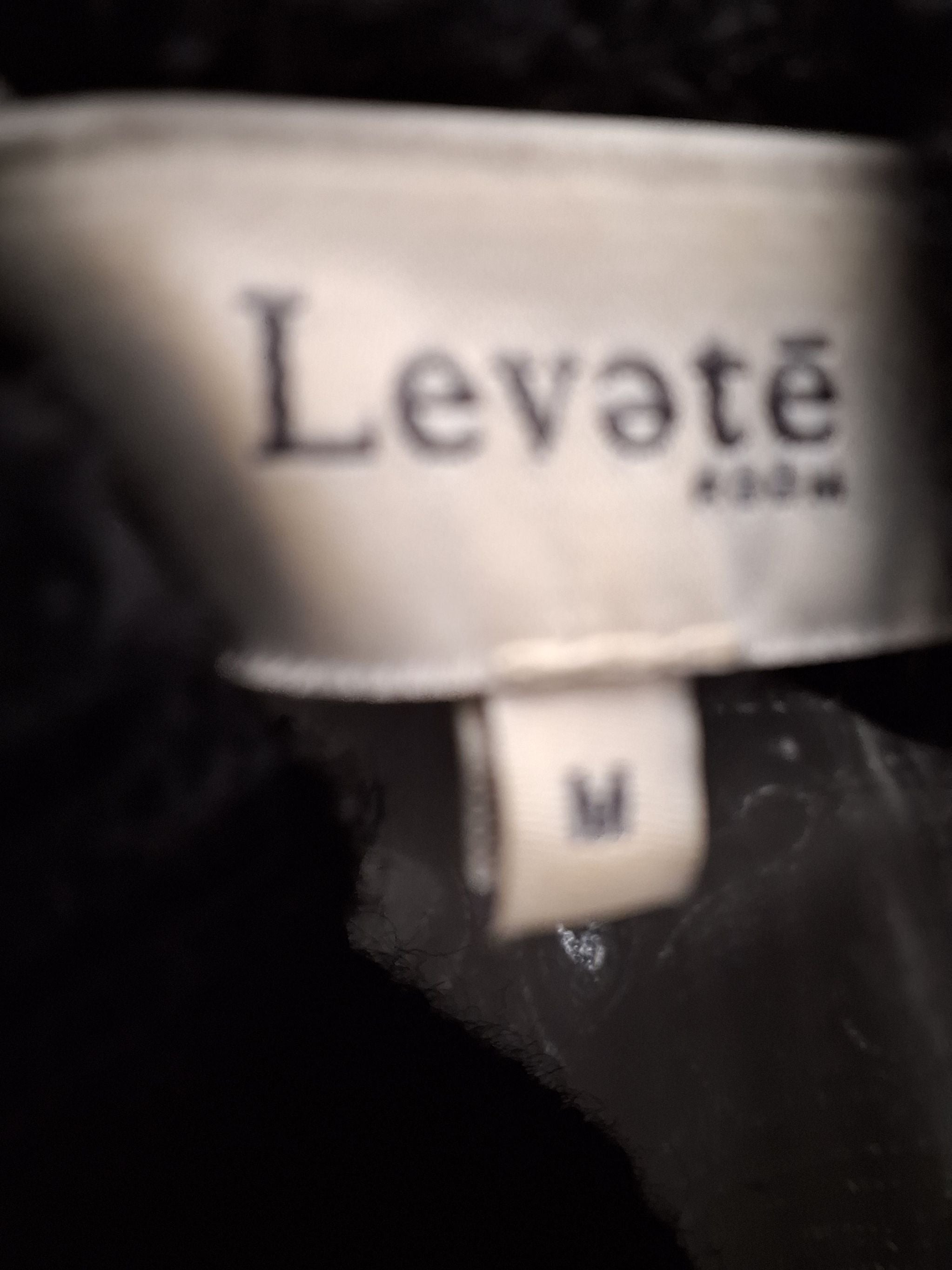 Levante strikkjole