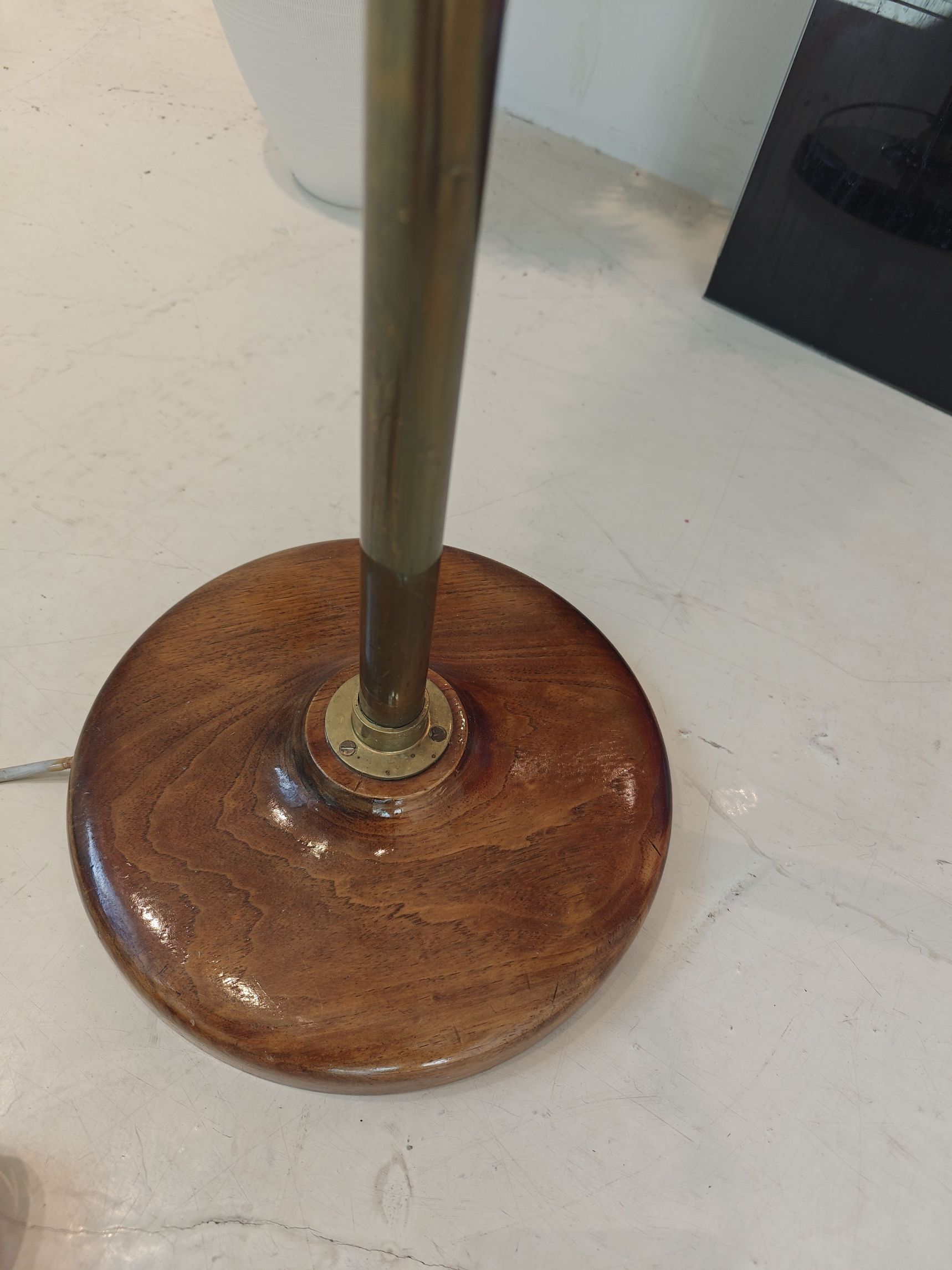 Standerlampe med Le Klint skærm