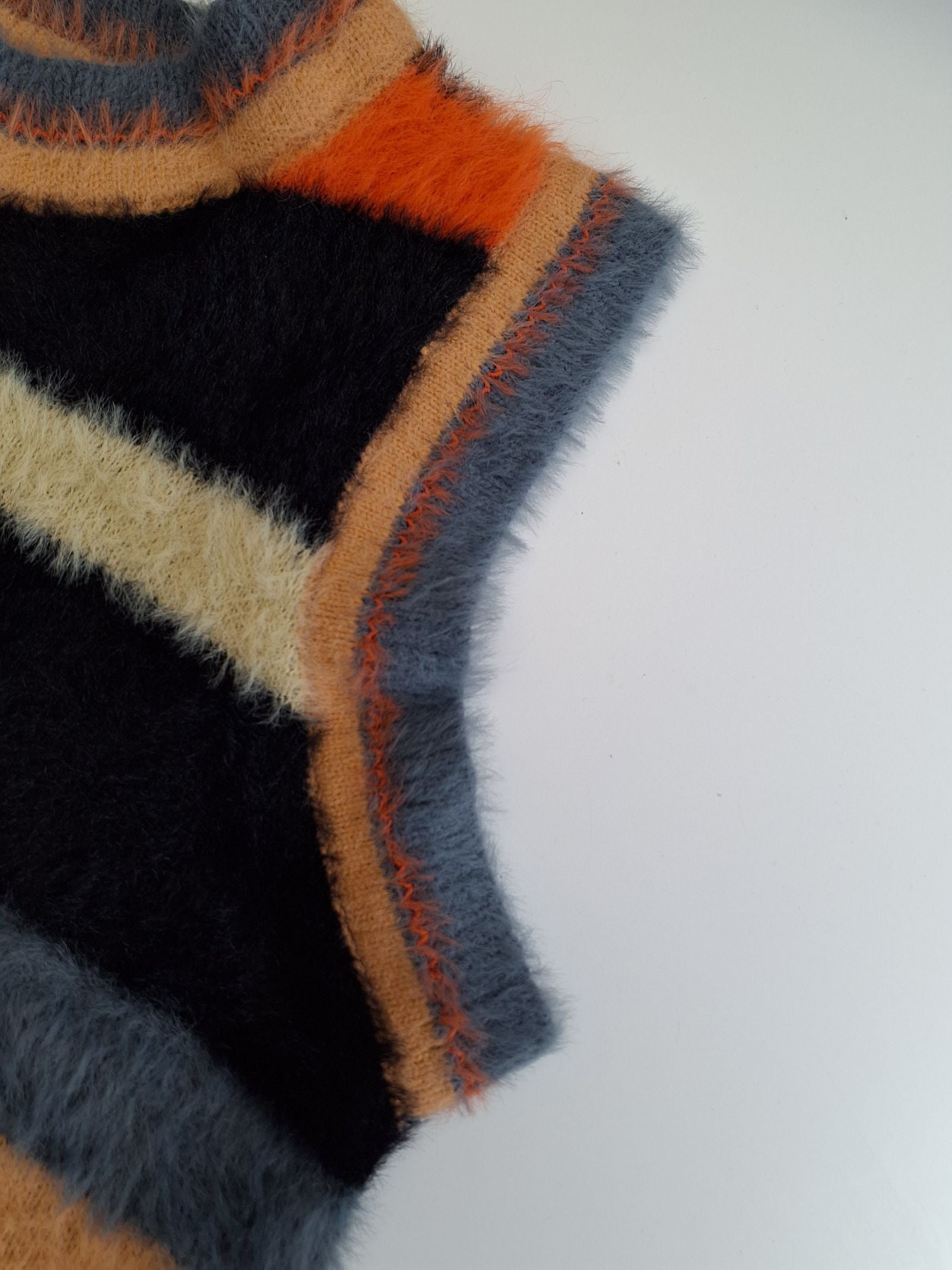 Ba Lei Nv Zhuang Vest