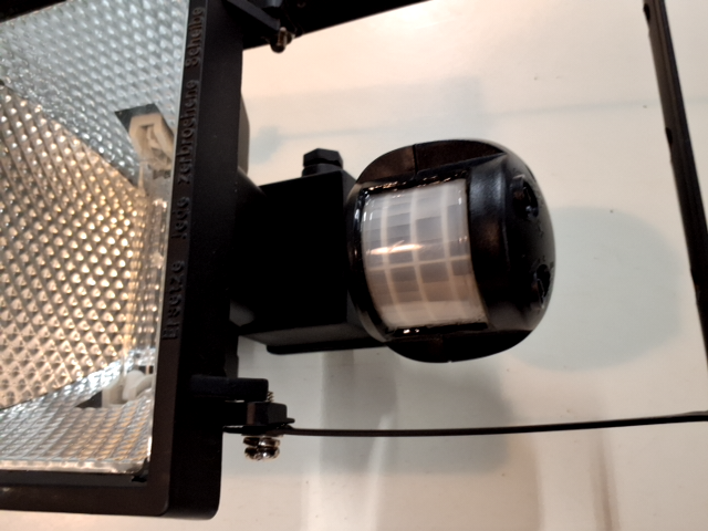 Udendørs lampe med censor